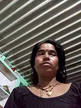 MISS LOVE 001 online show from October 18, 2025, 5:03 pm