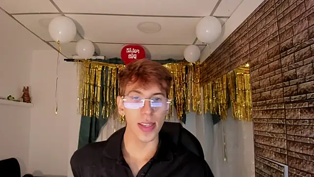 Angelicious Boy online show from September 19, 2025, 3:41 am