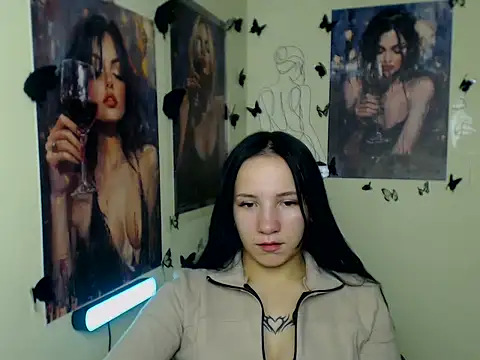 Em7MaA online show from November 8, 2025, 1:39 am