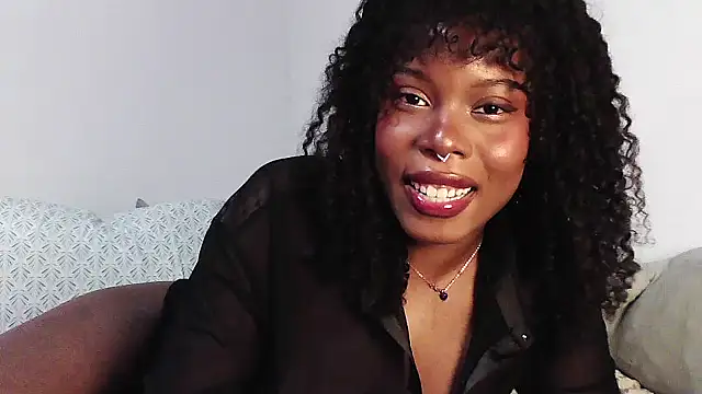 Snapshot of SparklingSoleil chatting on November 10, 2025, 3:00 pm SparklingSoleil online show from November 10, 2025, 3:00 pm