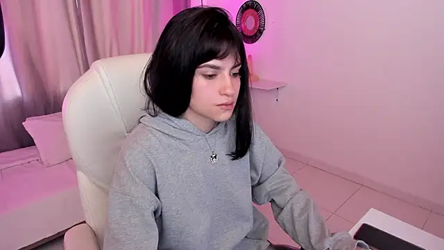 kurito  online show from September 9, 2025, 11:21 am