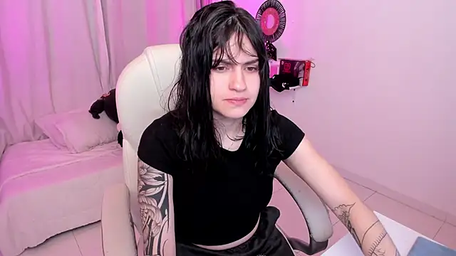 kurito  online show from October 5, 2025, 4:44 am