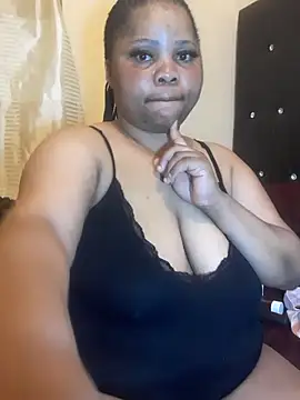 Snapshot of PRINCESSEMELXX93 chatting on September 16, 2025, 2:45 am PRINCESSEMELXX93 online show from September 16, 2025, 2:45 am