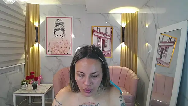 Snapshot of Jade_Jones_a chatting on November 21, 2025, 3:38 am Jade Jones a online show from November 21, 2025, 3:38 am