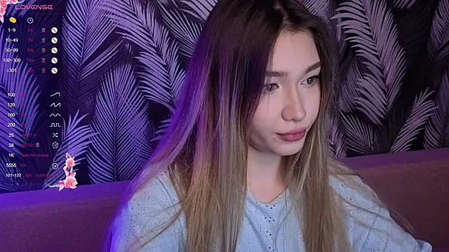 Snapshot of Yuki_Star chatting on September 12, 2025, 4:29 pm Yuki Star online show from September 12, 2025, 4:29 pm