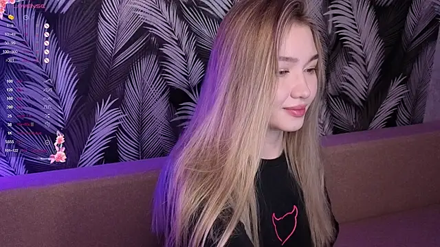 Snapshot of Yuki_Star chatting on October 24, 2025, 5:20 pm Yuki Star online show from October 24, 2025, 5:20 pm