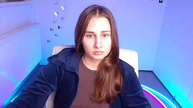 Stefanie Sweet online show from October 13, 2025, 5:07 am