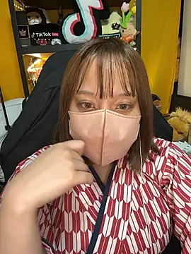 Snapshot of 0kanna0 chatting on September 18, 2025, 4:09 pm 0kanna0 online show from September 18, 2025, 4:09 pm