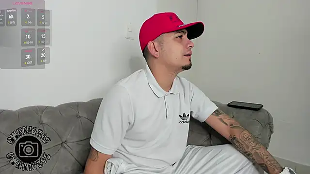 OwenStonne  online show from October 11, 2025, 3:50 am