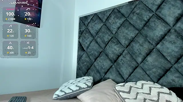 OwenStonne  online show from November 25, 2025, 12:16 pm