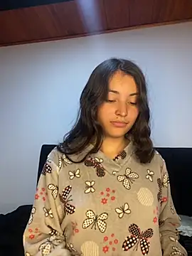 Snapshot of hotwife26 chatting on November 22, 2025, 3:05 am hotwife26 online show from November 22, 2025, 3:05 am