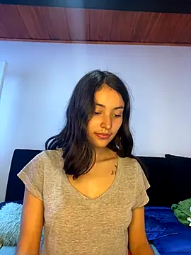 Snapshot of hotwife26 chatting on November 22, 2025, 3:55 pm hotwife26 online show from November 22, 2025, 3:55 pm