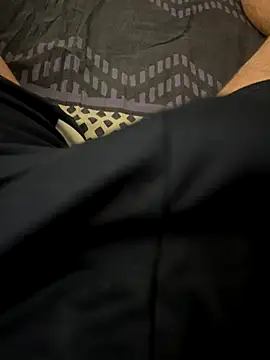 T0To  online show from November 18, 2025, 8:02 pm