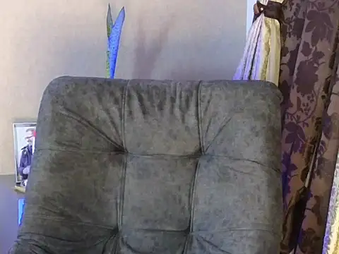 BenjaminCol  online show from October 31, 2025, 1:39 am