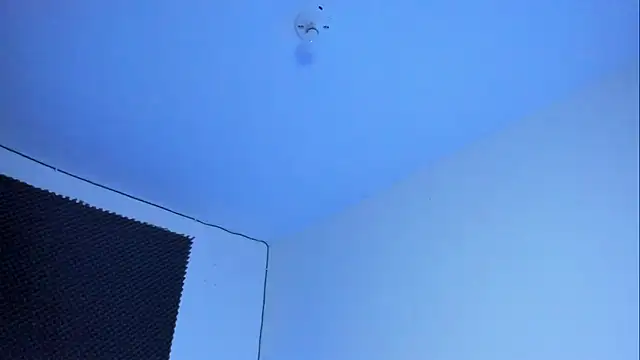 Ellope  online show from October 10, 2025, 3:38 am