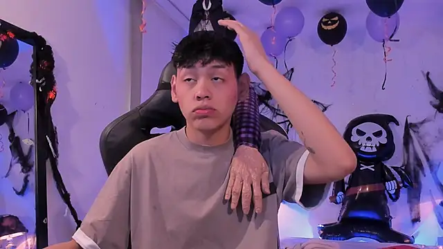 zeus blaze online show from October 24, 2025, 12:12 pm