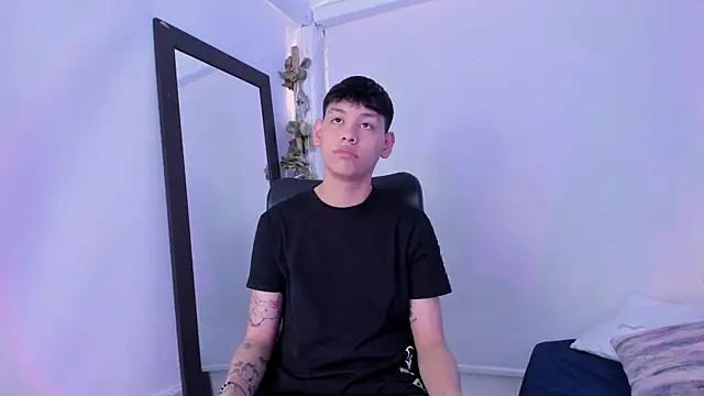 zeus blaze online show from November 15, 2025, 3:19 pm