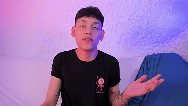 zeus blaze online show from November 22, 2025, 10:09 pm