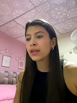 Lenapink19 online show from September 28, 2025, 4:01 pm