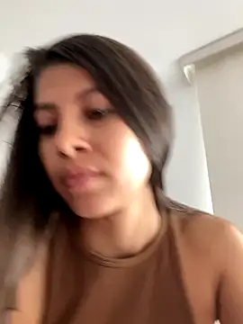 Lenapink19 online show from November 2, 2025, 7:05 pm