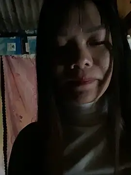 Snapshot of PhanHaa chatting on October 18, 2025, 12:35 am PhanHaa online show from October 18, 2025, 12:35 am