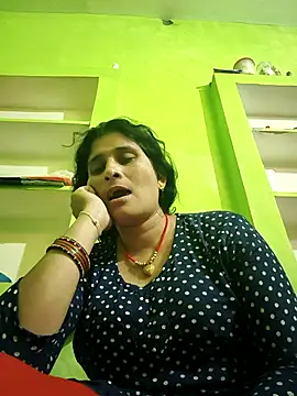 Snapshot of Hot-piuy chatting on September 23, 2025, 5:21 am Hot-piuy online show from September 23, 2025, 5:21 am