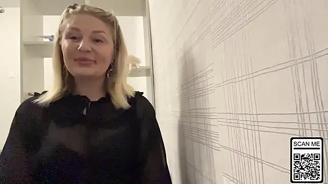 Snapshot of Blondie_xoxoxo chatting on November 1, 2025, 4:20 pm Blondie xoxoxo online show from November 1, 2025, 4:20 pm