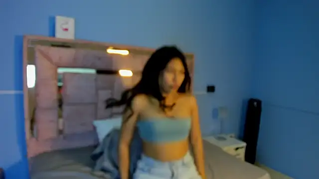 Snapshot of LICKY_LOV chatting on September 12, 2025, 3:06 am LICKY LOV online show from September 12, 2025, 3:06 am