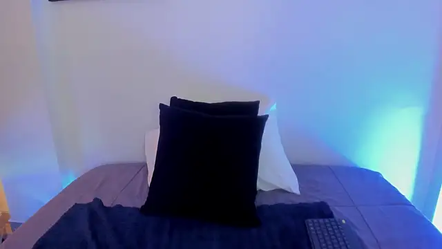 Snapshot of Sophia_Blazee chatting on September 15, 2025, 12:38 pm Sophia Blazee online show from September 15, 2025, 12:38 pm