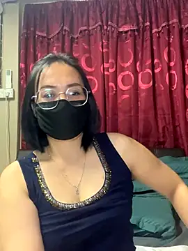 Snapshot of melyiaaa chatting on December 3, 2025, 2:37 pm melyiaaa online show from December 3, 2025, 2:37 pm