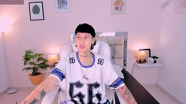 Luci Rose online show from September 24, 2025, 5:00 am