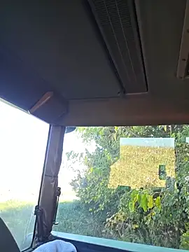 twistafatpipe online show from October 24, 2025, 4:36 pm