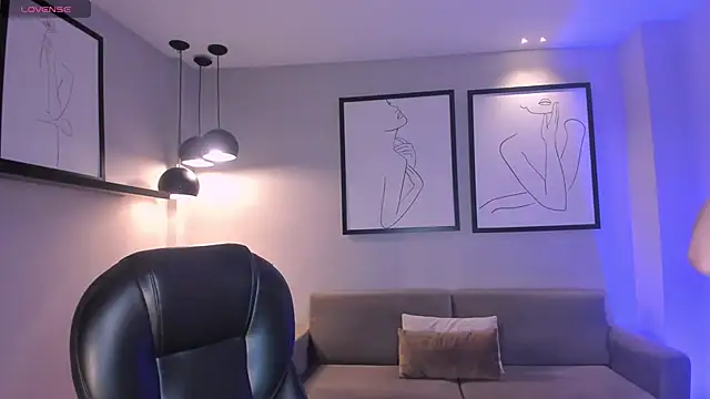 Snapshot of LizzCooper chatting on November 20, 2025, 4:12 am LizzCooper online show from November 20, 2025, 4:12 am