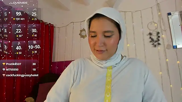 Snapshot of Azahara-Alcazar chatting on October 6, 2025, 7:44 pm Azahara-Alcazar online show from October 6, 2025, 7:44 pm