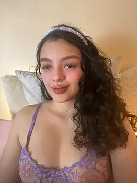 AriaHeavenss online show from September 29, 2025, 12:16 am