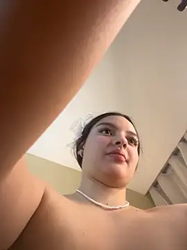 AriaHeavenss online show from October 12, 2025, 12:42 am