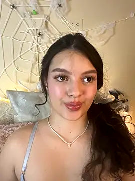 AriaHeavenss online show from October 20, 2025, 12:22 am