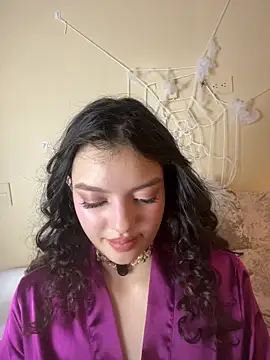 AriaHeavenss online show from November 2, 2025, 1:41 am