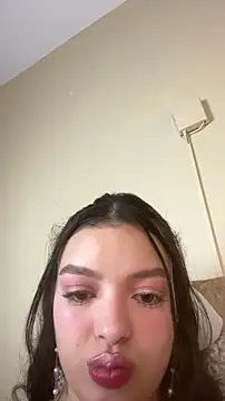 AriaHeavenss online show from November 18, 2025, 12:16 am