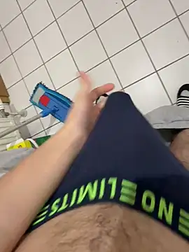 Dicksxd online show from September 9, 2025, 5:40 am