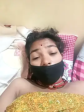 Chandni Love143 online show from December 2, 2025, 1:00 am