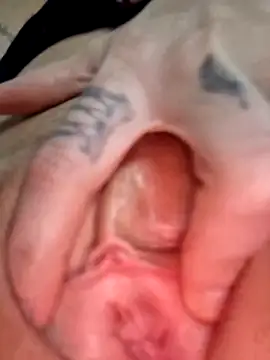 Snapshot of slg1 chatting on November 17, 2025, 7:30 pm slg1 online show from November 17, 2025, 7:30 pm