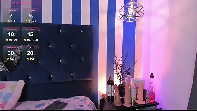 valeria rouse28 online show from October 24, 2025, 5:20 pm