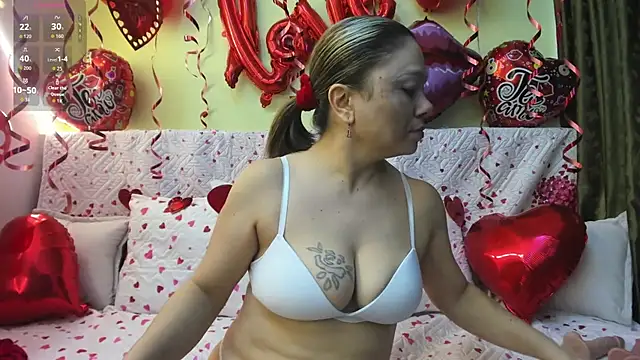 Snapshot of AtheneaArbelaez_ chatting on September 21, 2025, 12:51 pm AtheneaArbelaez online show from September 21, 2025, 12:51 pm