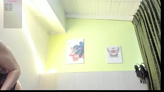 Snapshot of AtheneaArbelaez_ chatting on September 26, 2025, 12:42 pm AtheneaArbelaez online show from September 26, 2025, 12:42 pm