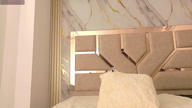 Snapshot of DakotaTylerr chatting on October 14, 2025, 11:11 am DakotaTylerr online show from October 14, 2025, 11:11 am