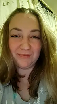 Kiss Eva online show from February 25, 2025, 5:04 pm