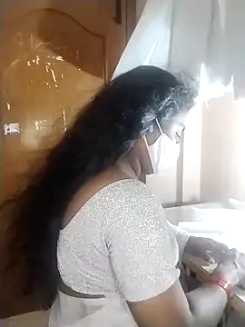 Snapshot of Megha_21 chatting on November 3, 2025, 6:20 pm Megha 21 online show from November 3, 2025, 6:20 pm