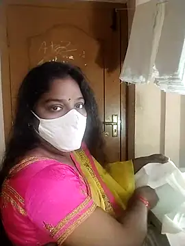 Snapshot of Megha_21 chatting on November 5, 2025, 5:40 am Megha 21 online show from November 5, 2025, 5:40 am