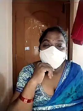 Snapshot of Megha_21 chatting on November 11, 2025, 5:13 pm Megha 21 online show from November 11, 2025, 5:13 pm